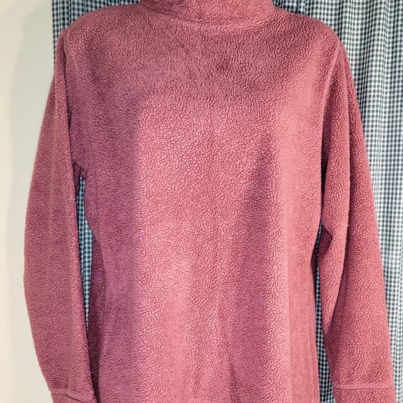 L.L. Bean pink fleece turtleneck - Picture 1 of 3